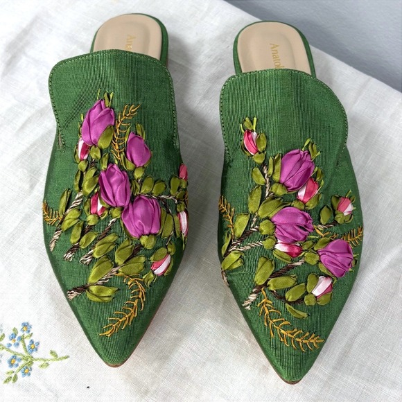 Anatolian Craft Shoes - Anatolian Craft Green Ribbon Embroidered Floral Mules  Size 40  NO BOX